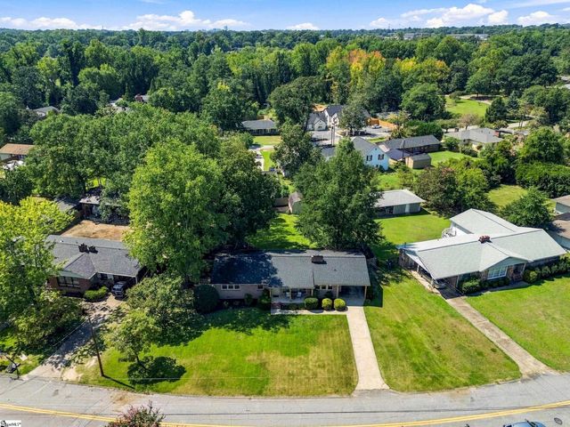 30 Lisa Drive, Greenville, SC 29615