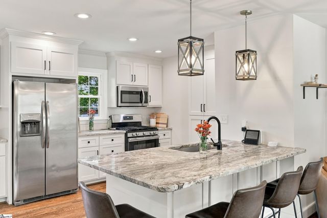 30 Lisa Drive, Greenville, SC 29615