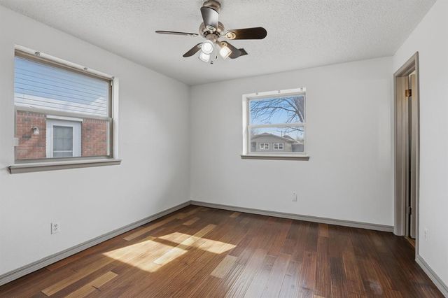 117 SW 6th Street, Moore, OK 73160