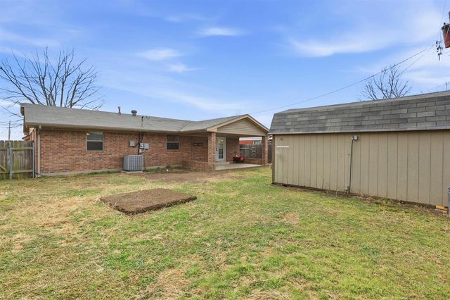 117 SW 6th Street, Moore, OK 73160