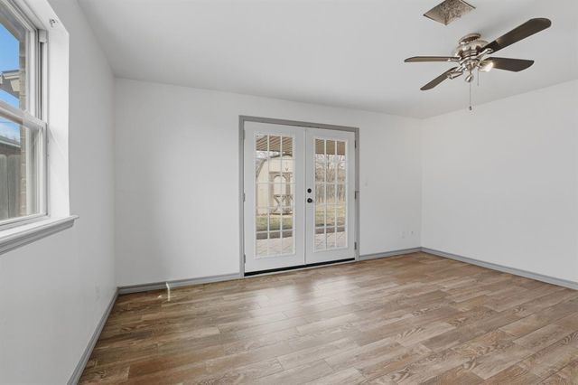 117 SW 6th Street, Moore, OK 73160