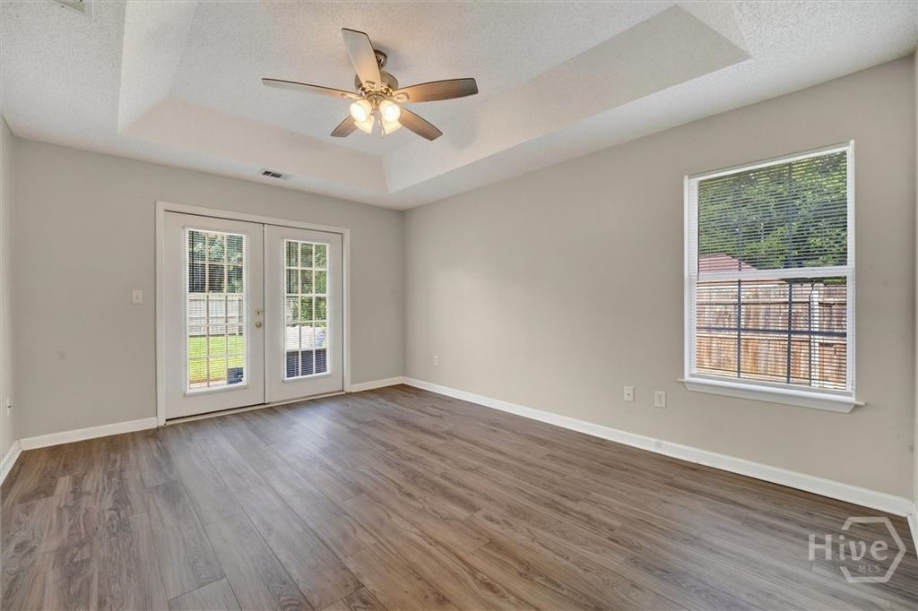 Image 16 of property listing at 100 Dimick Drive, Richmond Hill, GA 31324