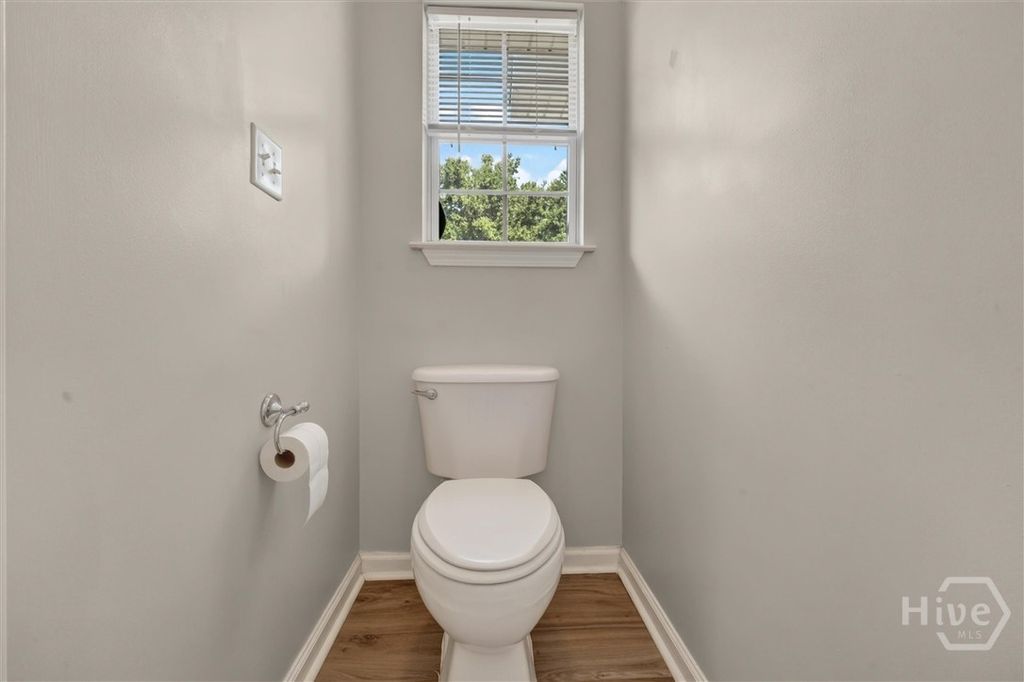 Image 22 of property listing at 100 Dimick Drive, Richmond Hill, GA 31324