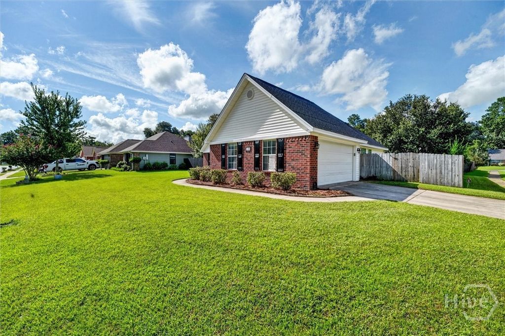 Image 31 of property listing at 100 Dimick Drive, Richmond Hill, GA 31324