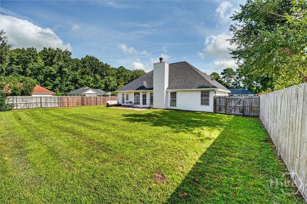 Image 33 of property listing at 100 Dimick Drive, Richmond Hill, GA 31324