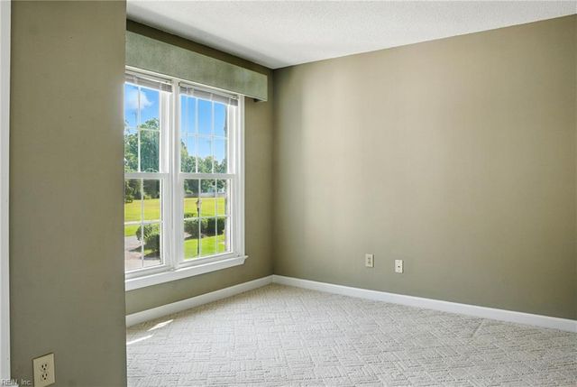 164 River Point Dr, Suffolk, VA 23434