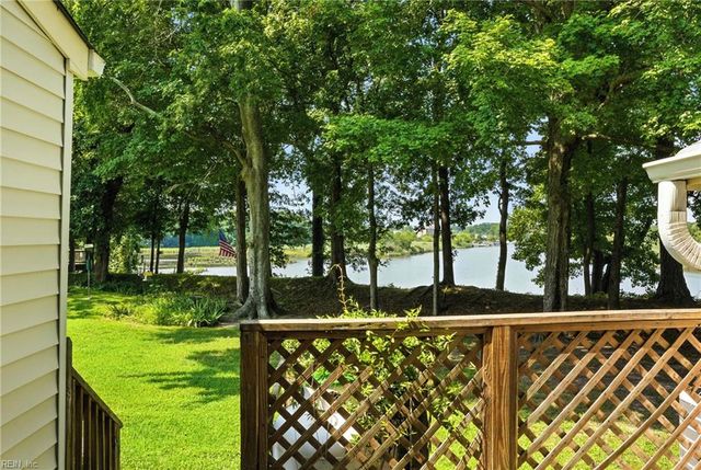 164 River Point Dr, Suffolk, VA 23434