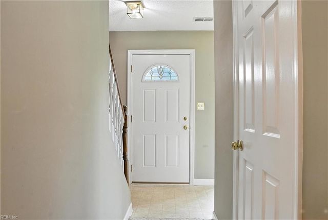 164 River Point Dr, Suffolk, VA 23434