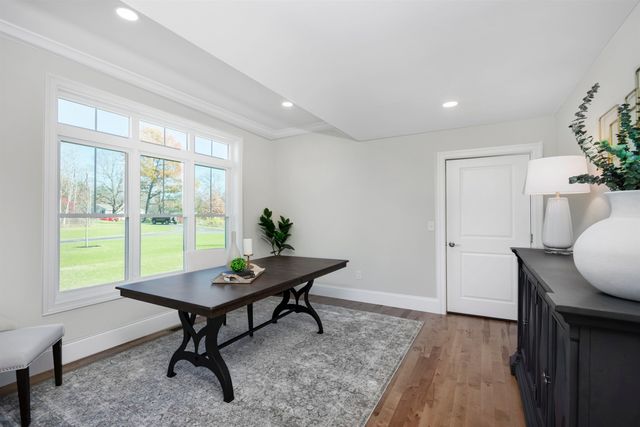 1 Barrington Way, Amherst, NH 03055