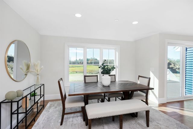 1 Barrington Way, Amherst, NH 03055