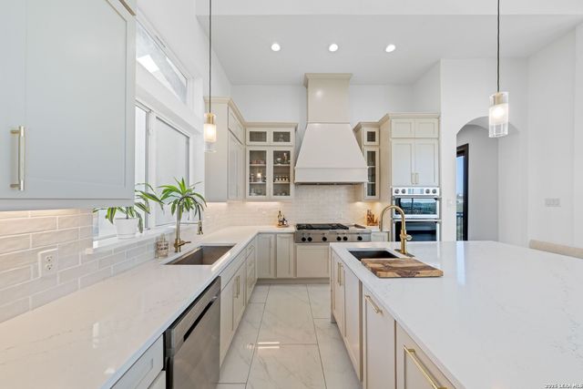 37 Trophy, San Antonio, TX 78258