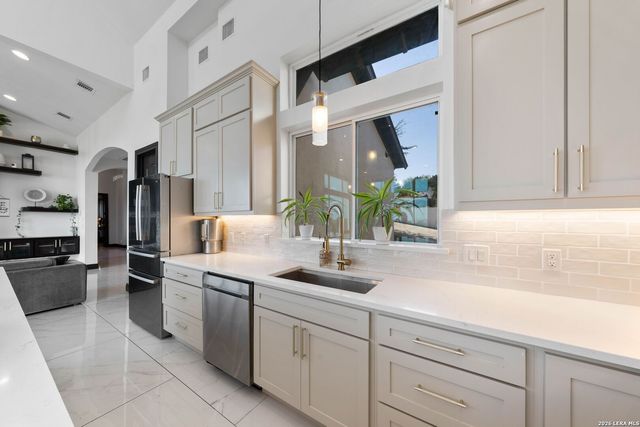 37 Trophy, San Antonio, TX 78258