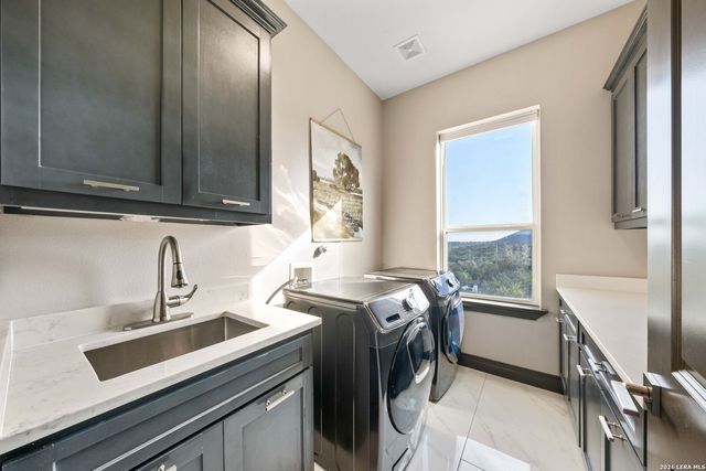 37 Trophy, San Antonio, TX 78258