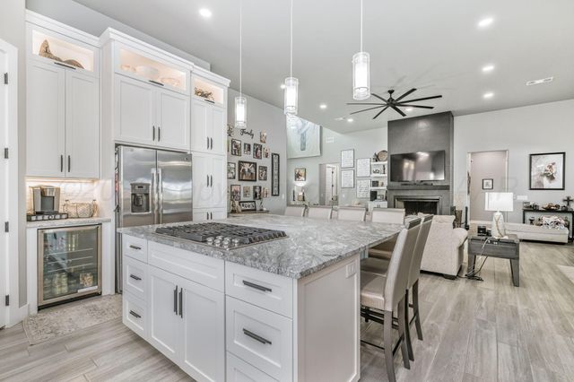 17400 SPRING LAKE DRIVE, Canyon, TX 79015