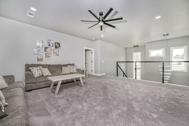17400 SPRING LAKE DRIVE, Canyon, TX 79015