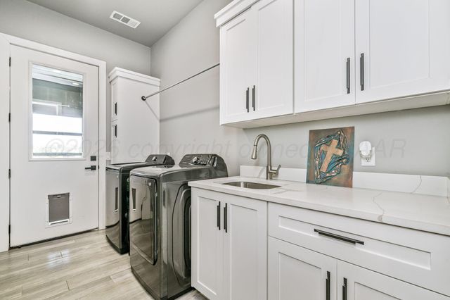 17400 SPRING LAKE DRIVE, Canyon, TX 79015