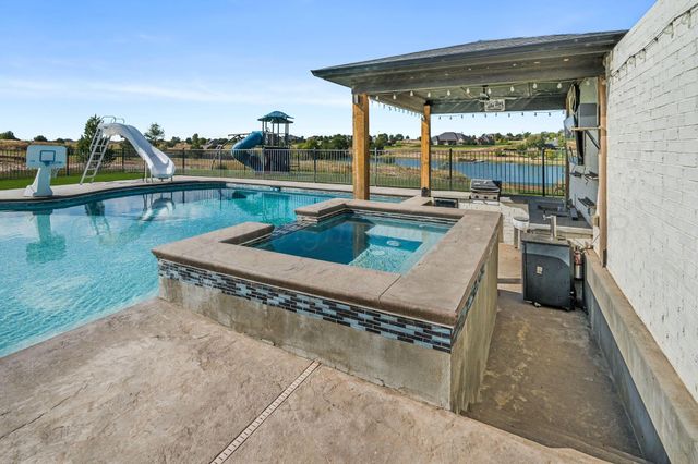 17400 SPRING LAKE DRIVE, Canyon, TX 79015