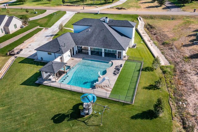 17400 SPRING LAKE DRIVE, Canyon, TX 79015
