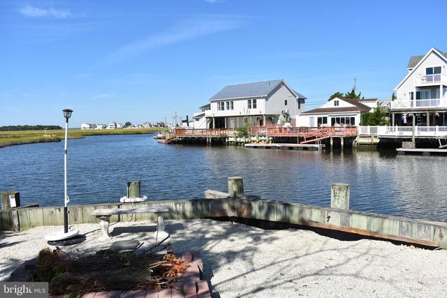 152 S CAPTAINS DR, Little Egg Harbor Twp, NJ 08087