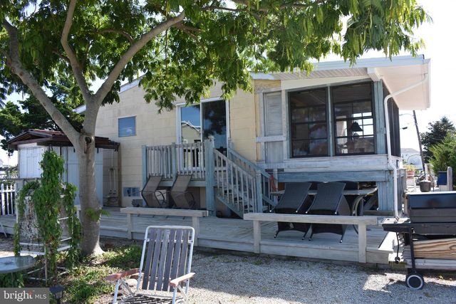 152 S CAPTAINS DR, Little Egg Harbor Twp, NJ 08087