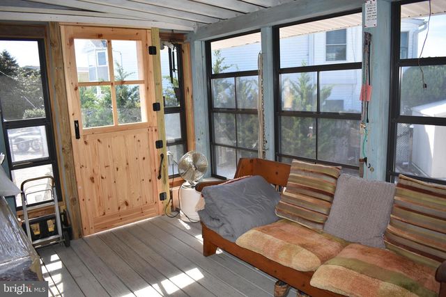 152 S CAPTAINS DR, Little Egg Harbor Twp, NJ 08087