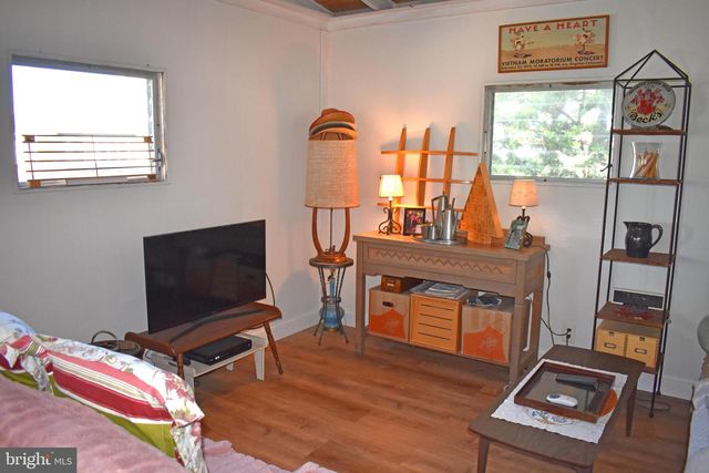 152 S CAPTAINS DR, Little Egg Harbor Twp, NJ 08087