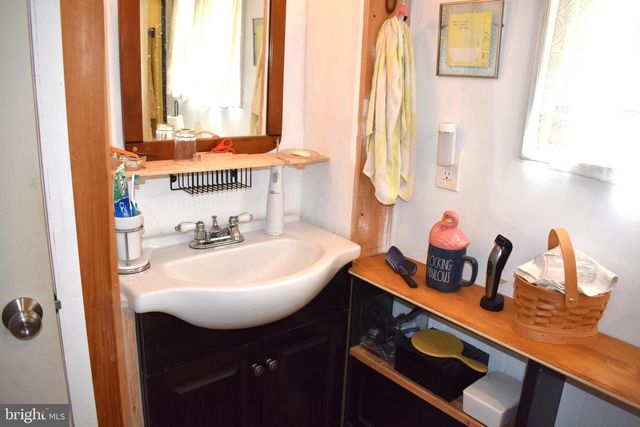 152 S CAPTAINS DR, Little Egg Harbor Twp, NJ 08087