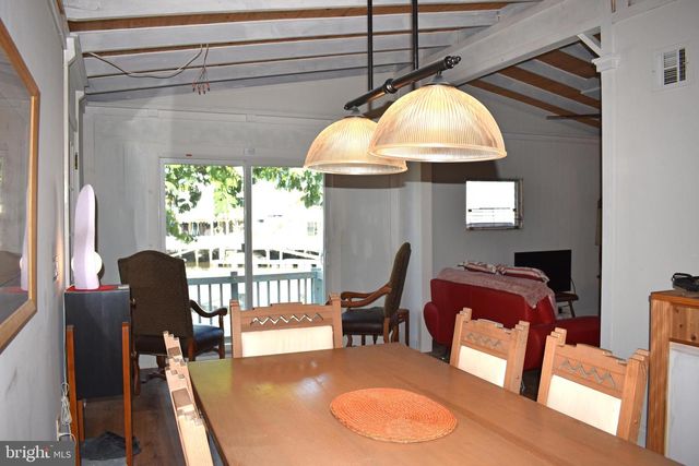 152 S CAPTAINS DR, Little Egg Harbor Twp, NJ 08087