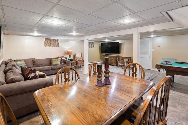 4 Abbington Place, Northport, NY 11768