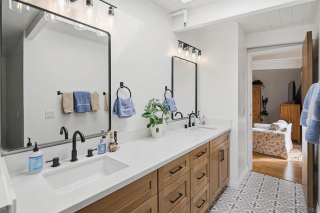 835 D Avenue 5, Coronado, CA 92118