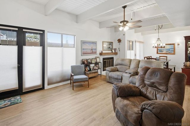 835 D Avenue 5, Coronado, CA 92118