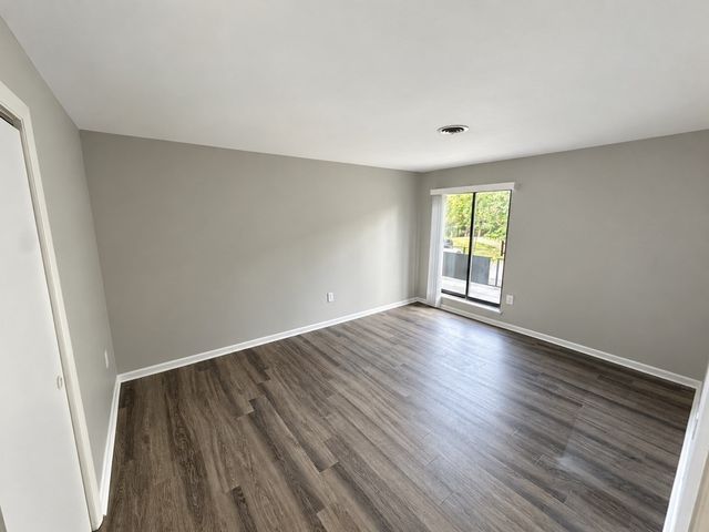 55 David Terrace 24, Norwood, MA 02062