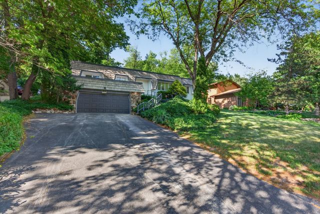 5154 CROFTON Drive, Rockford, IL 61114