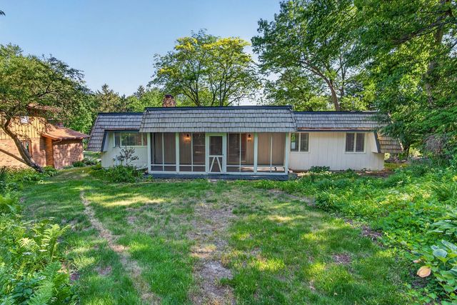 5154 CROFTON Drive, Rockford, IL 61114