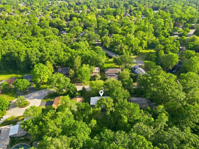 5154 CROFTON Drive, Rockford, IL 61114