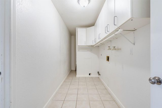 2202 Silver Spur DR, Round Rock, TX 78681