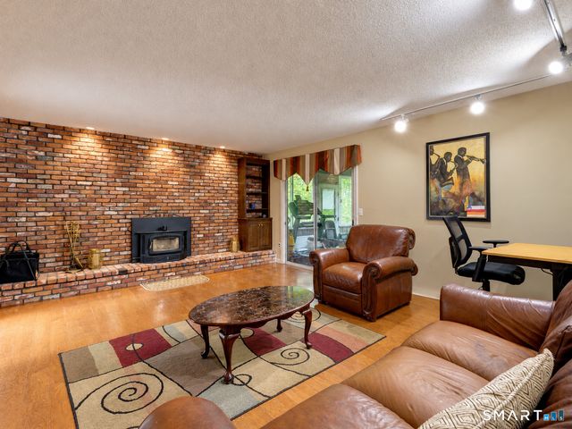 20 Christine Lane, South Windsor, CT 06074