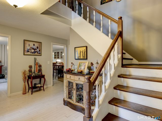 20 Christine Lane, South Windsor, CT 06074
