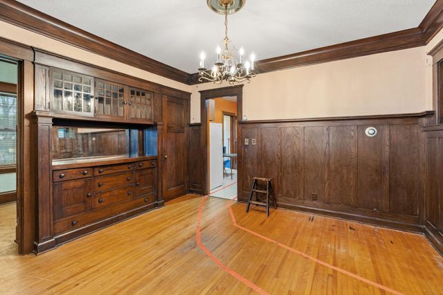 332 E 34th Street, Minneapolis, MN 55408