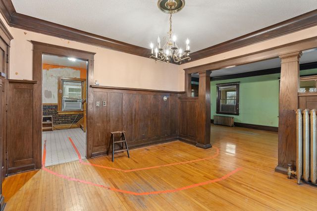 332 E 34th Street, Minneapolis, MN 55408