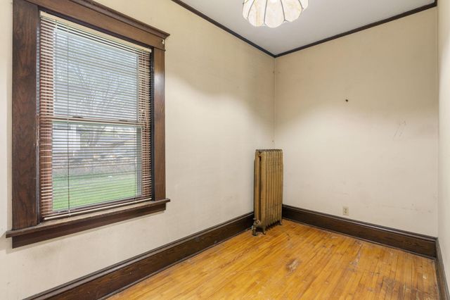 332 E 34th Street, Minneapolis, MN 55408