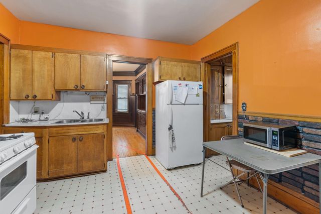 332 E 34th Street, Minneapolis, MN 55408