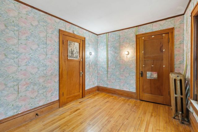 332 E 34th Street, Minneapolis, MN 55408