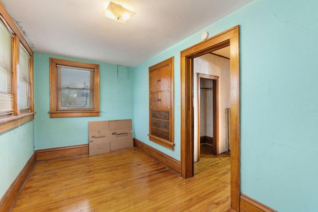 332 E 34th Street, Minneapolis, MN 55408