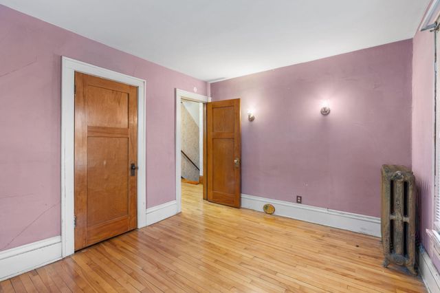 332 E 34th Street, Minneapolis, MN 55408