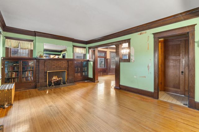 332 E 34th Street, Minneapolis, MN 55408