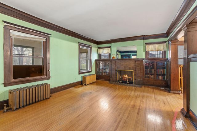 332 E 34th Street, Minneapolis, MN 55408