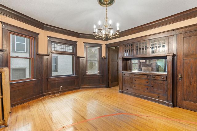 332 E 34th Street, Minneapolis, MN 55408