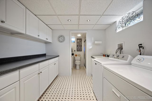 1367 Wauchope Drive, Elgin, IL 60123