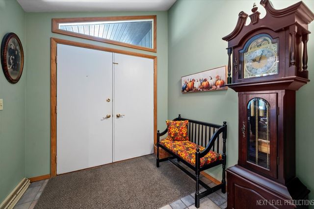 1367 Wauchope Drive, Elgin, IL 60123